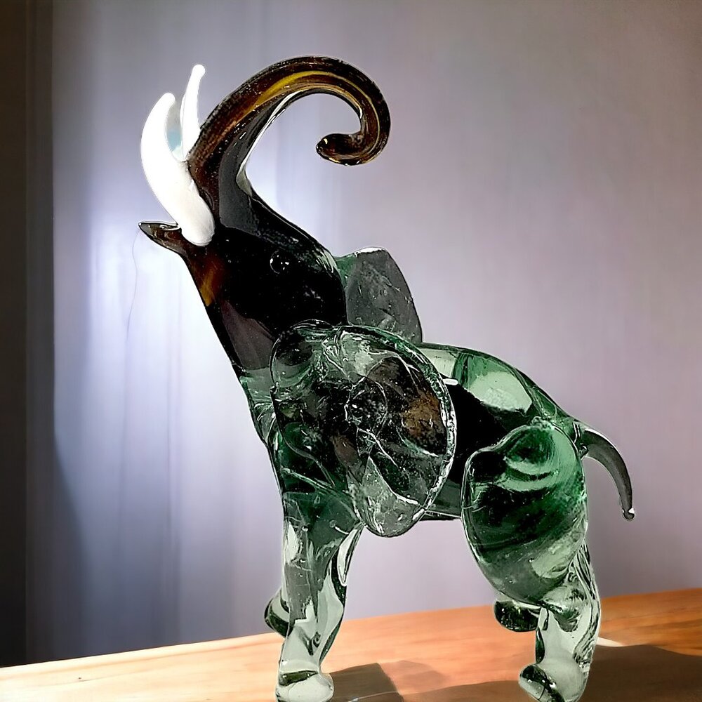 Murano Handblown Green Glass Elephant Figure W/Good Luck White Upward Tusk - Picture 5 of 16